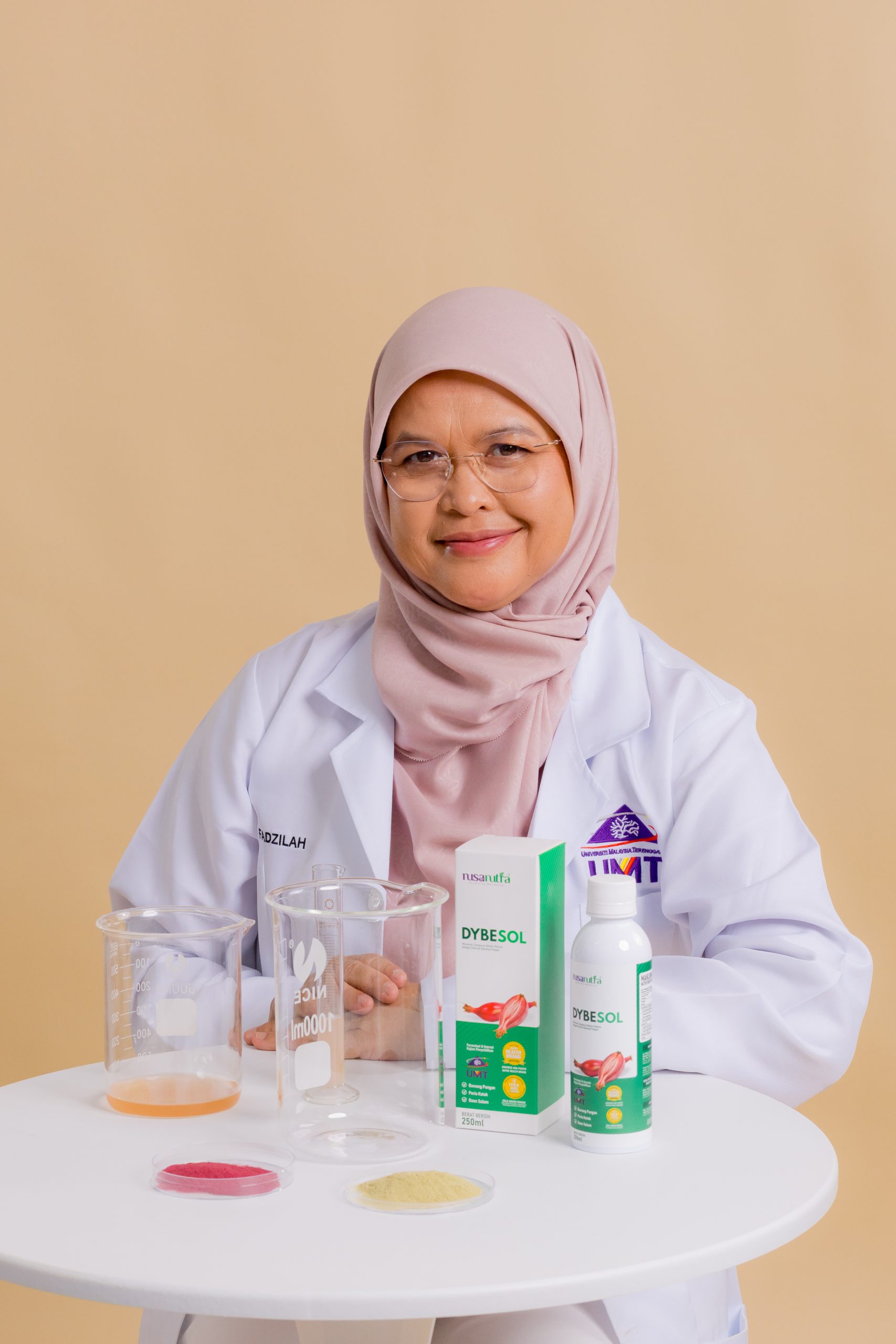 Prof. Ts. Dr. Fadzilah@Adibah bersama Dybesol